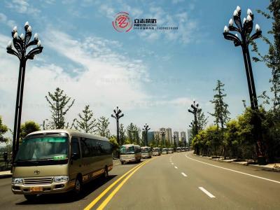 大巴车